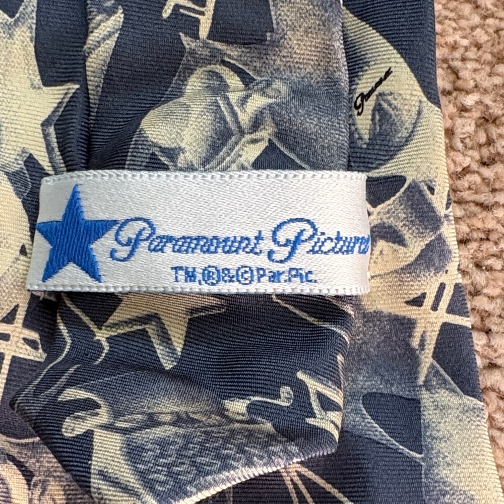Paramount Pictures Silk Elegant Patterned Navy and Beige Tie Made in Italy - Picture 2 of 7